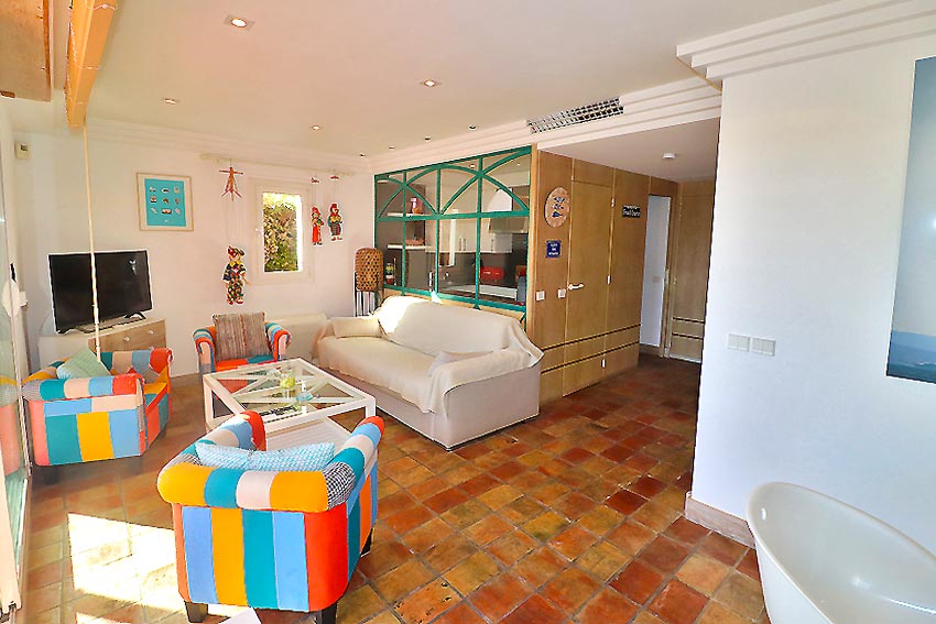 740a MAISON a vendre PORT GRIMAUD
